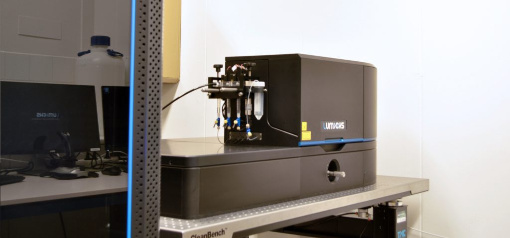 optical-tweezers-measure-DNA-replication-activity-states-with-force-fluorescence